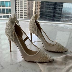 Vince Camuto Bridal Lace Pumps